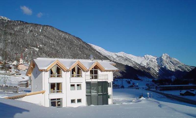 Adrian Bed & Breakfast Санкт Антон ам Арлберг Екстериор снимка