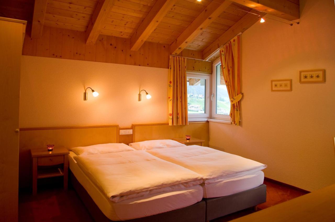 Adrian Bed & Breakfast Санкт Антон ам Арлберг Екстериор снимка