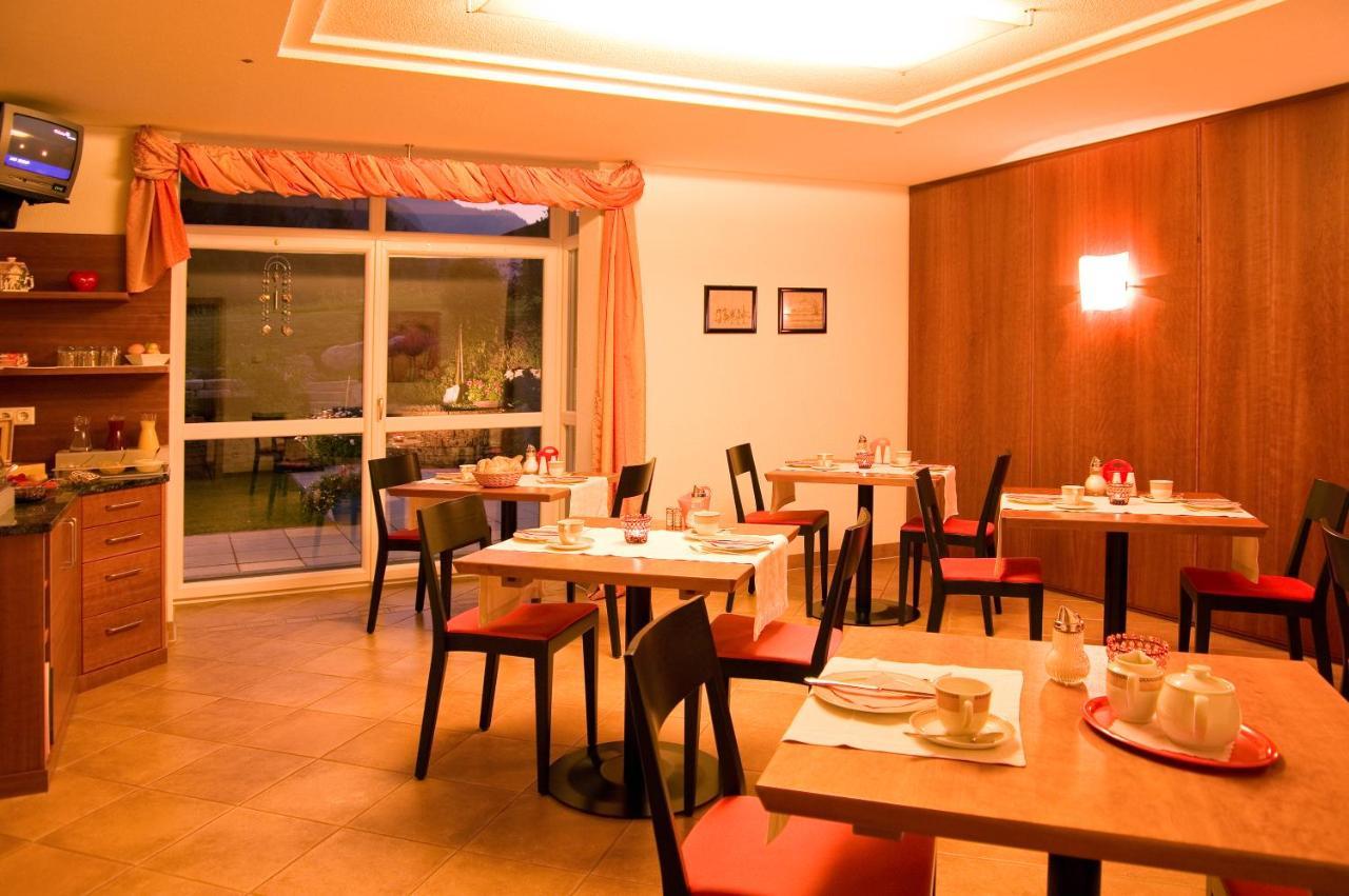 Adrian Bed & Breakfast Санкт Антон ам Арлберг Екстериор снимка
